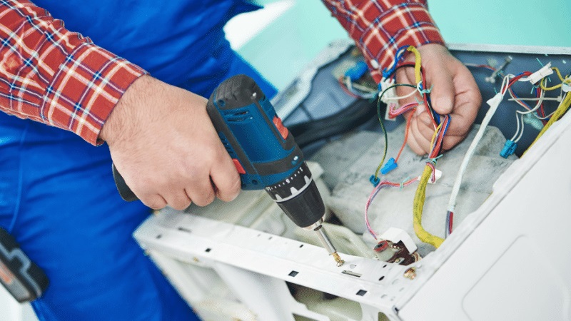 Alaşehir Altus Altus çamaşır makinesi kart tamiri – Su almama arızası orijinal parça ile giderildi. - Teknik servis örneği